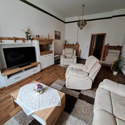 Ein Sitzbereich in der Unterkunft Ferienwohnung Hahn