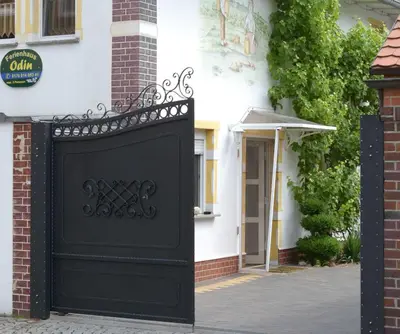 Das Gebäude in dem sich das Privatzimmer befindet