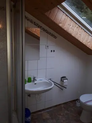 Ein Badezimmer in der Unterkunft Meschkes Gasthaus Pension