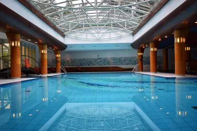 Der Swimmingpool an oder in der Nähe von City Hotel Dresden Radebeul