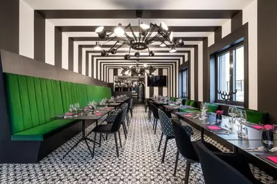 Ein Restaurant oder anderes Speiselokal in der Unterkunft Laurichhof