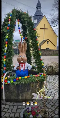 Ein Garten an der Unterkunft Lichtenhainer Hof
