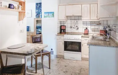 Küche/Küchenzeile in der Unterkunft Pet Friendly Apartment In Freiberg