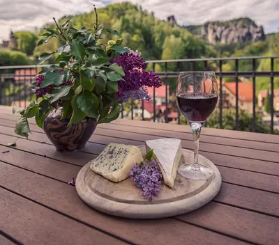 Essen in der Lodge oder in der Nähe