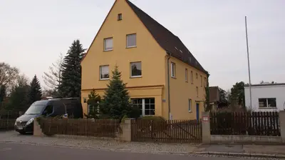 Das Gebäude in dem sich die Ferienwohnung befindet