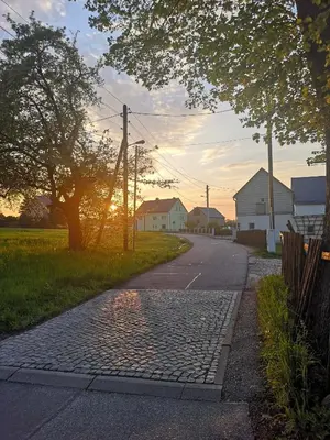 Blick auf den Sonnenuntergang/Sonnenaufgang von der Ferienwohnung aus oder aus der Nähe