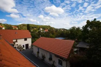 Ein allgemeiner Bergblick oder ein Berglick von der Ferienwohnung aus
