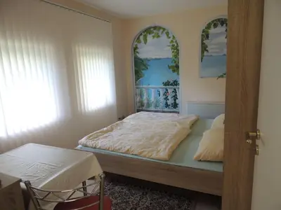 Ein Bett oder Betten in einem Zimmer der Unterkunft Pension Kleint, Wohnung 1
