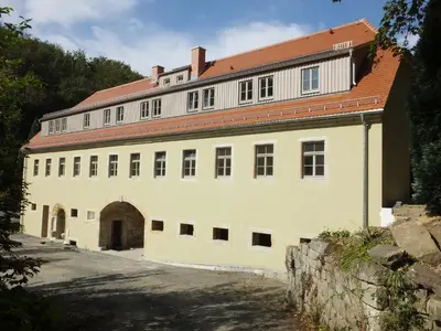 Das Gebäude in dem sich die Ferienwohnung befindet