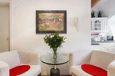 Ein Sitzbereich in der Unterkunft Comeback Apartment Central
