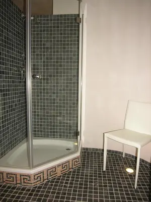 Ein Badezimmer in der Unterkunft Apartmenthaus Albrechtsburg