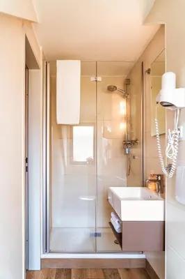 Ein Badezimmer in der Unterkunft Pension Hotel Sartor