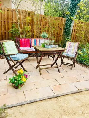 Ein Garten an der Unterkunft Villa Golding - Flat 3