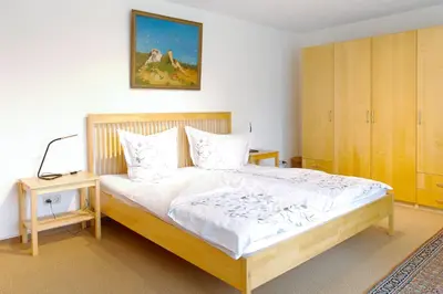 Ein Bett oder Betten in einem Zimmer der Unterkunft Ferienwohnung Oberloschwitz