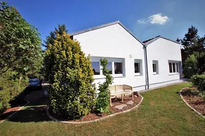 Ein Garten an der Unterkunft Ferienhaus Vera