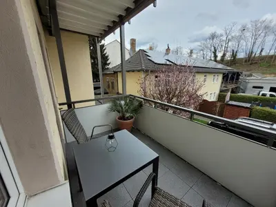 Ein Balkon oder eine Terrasse in der Unterkunft Ferienwohnung oder Studio Dresden-Neustadt inkl Parkplatz mit Balkon oder Terrasse