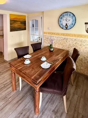 Ein Sitzbereich in der Unterkunft Ferienwohnungen Elbjuwel