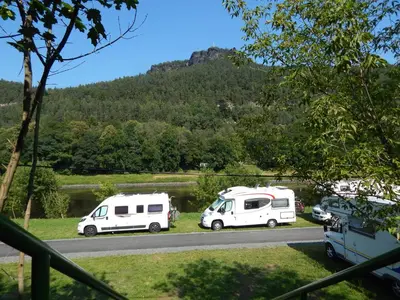 Naturlandschaft in der Nähe des Campingplatzes