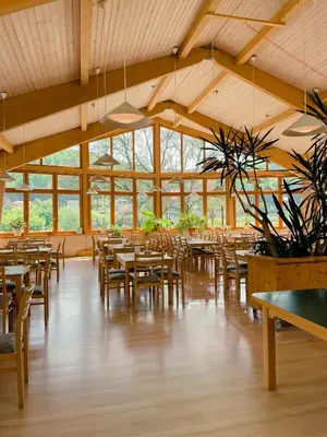 Ein Restaurant oder anderes Speiselokal in der Unterkunft Aktiv-Hotel Stock & Stein