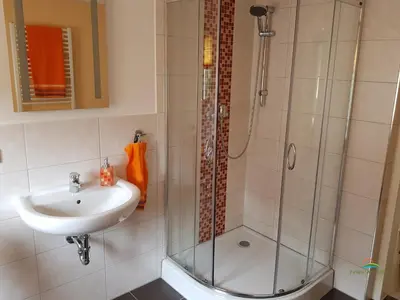 Ein Badezimmer in der Unterkunft FeWo 