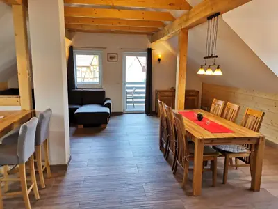 Ein Sitzbereich in der Unterkunft Apartment in Papstdorf 