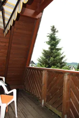Ein Balkon oder eine Terrasse in der Unterkunft Ferienwohnung Neubert