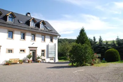 Das Gebäude in dem sich die Ferienwohnung befindet