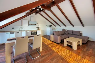 Küche/Küchenzeile in der Unterkunft Ferienwohnung Lausitzer Seenland Freienhufen 
