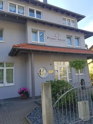 Das Gebäude in dem sich die Pension befindet