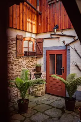 Das Gebäude in dem sich die Ferienwohnung befindet