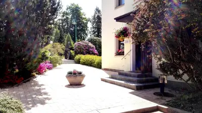 Ein Garten an der Unterkunft Ferienhotel Augustusburg