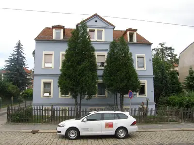 Das Gebäude in dem sich die Ferienwohnung befindet