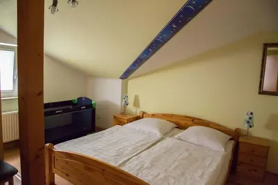 Ein Bett oder Betten in einem Zimmer der Unterkunft Apartment der Villa Elsa