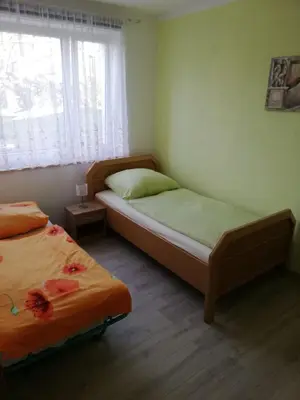 Ein Bett oder Betten in einem Zimmer der Unterkunft Ferienwohnung, Monteurwohnung