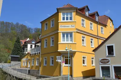 Das Gebäude in dem sich das Hotel befindet