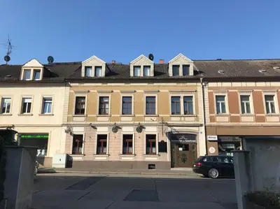 Das Gebäude in dem sich die Pension befindet