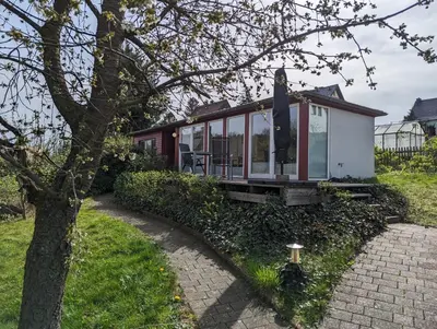 Das Gebäude in dem sich das Ferienhaus befindet