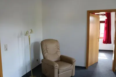 Ein Sitzbereich in der Unterkunft Ferienwohnung Post