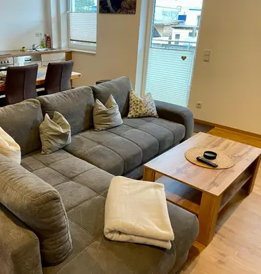 Ein Sitzbereich in der Unterkunft STADTOASE moderne Wohnungen mit Balkon, Komfort und Ruhe, Für Monteure geeignet, Free WiFi