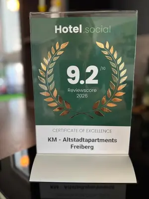 Ein Zertifikat, Auszeichnung, Logo oder anderes Dokument, das in der Unterkunft KM - Altstadtapartments Freiberg ausgestellt ist