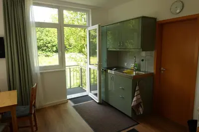 Küche/Küchenzeile in der Unterkunft Campus Apartment Ernst