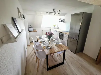 Küche/Küchenzeile in der Unterkunft Moderne 3BR Netflix,Kaffee,Wifi,Parken