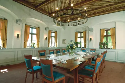 Ein Sitzbereich in der Unterkunft Gasthaus Zum Schwan