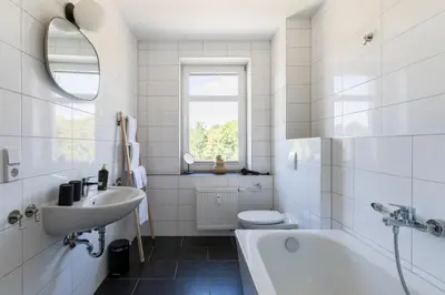 Ein Badezimmer in der Unterkunft Limehome Chemnitz Hartmannstraße