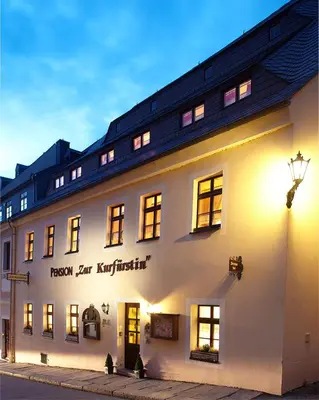 Das Gebäude in dem sich die Pension befindet