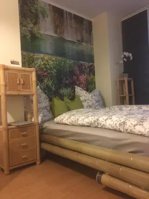 Ein Bett oder Betten in einem Zimmer der Unterkunft Sweet Home Inside Dresden Apartment One