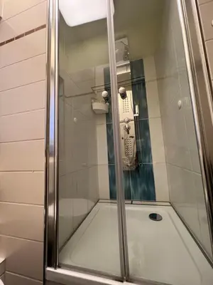 Ein Badezimmer in der Unterkunft Sweet Home Inside Dresden Apartment One
