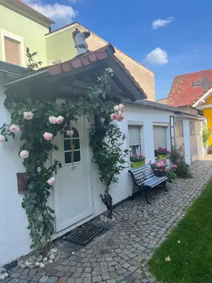 Ein Garten an der Unterkunft Ferienwohnung Heyne