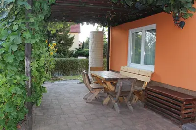 Ein Garten an der Unterkunft Ferienhaus Erika