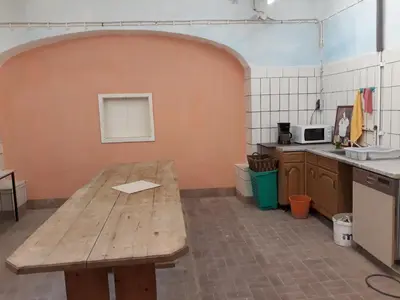 Küche/Küchenzeile in der Unterkunft LINDENHOF WALDHEIM
